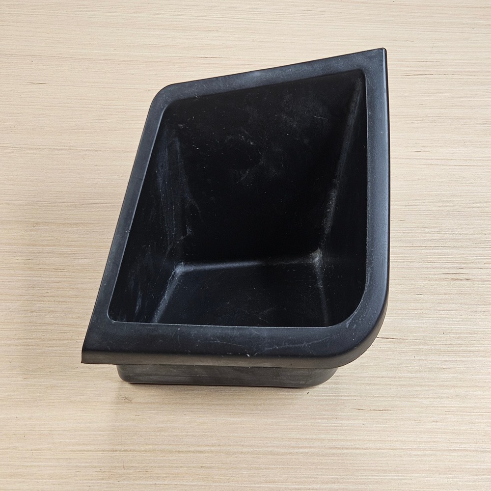 NordicTrack T5 zi Treadmill Accessory Right Tray Black 283674 Replacement Part